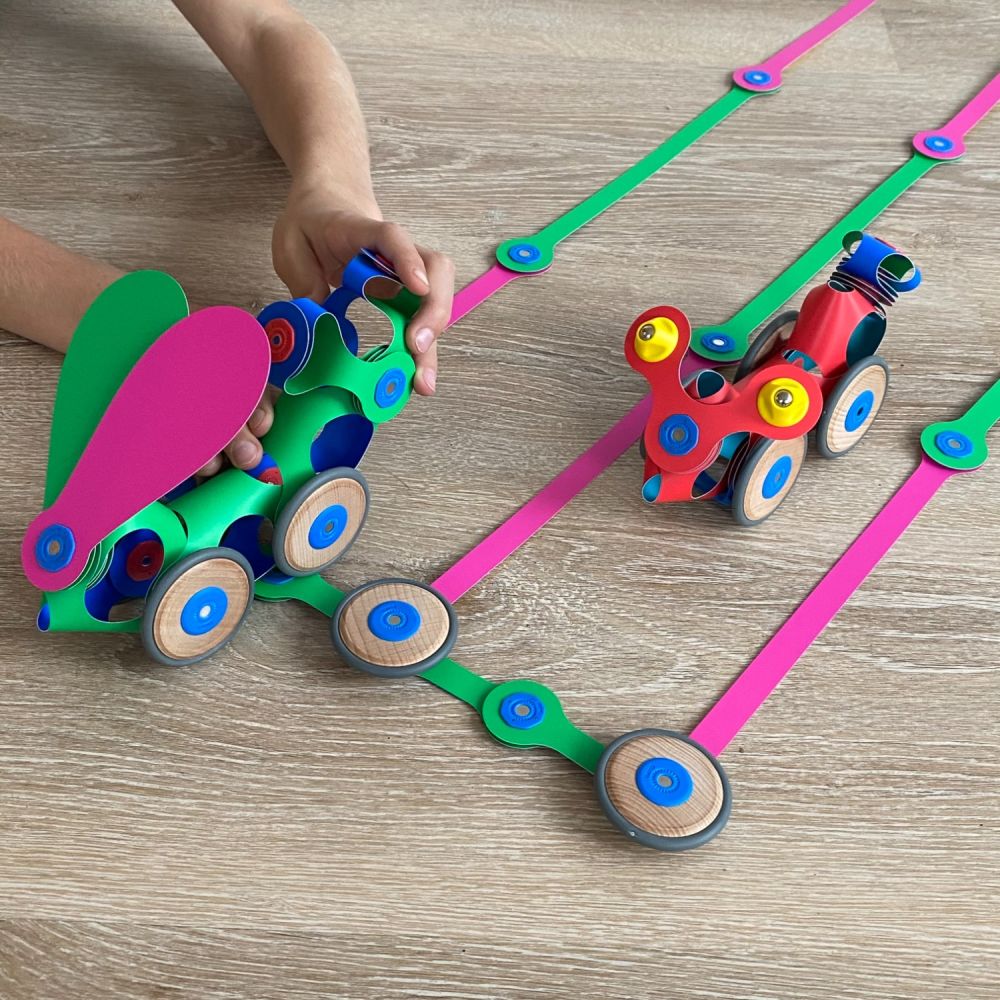 Zestaw Clixo do tworzenia magnetycznych pojazdów - obrazek 5